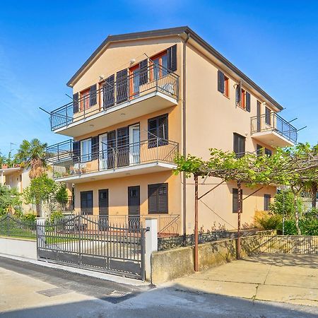 Apartment Ljiljana 1553 Novigrad  Exterior photo