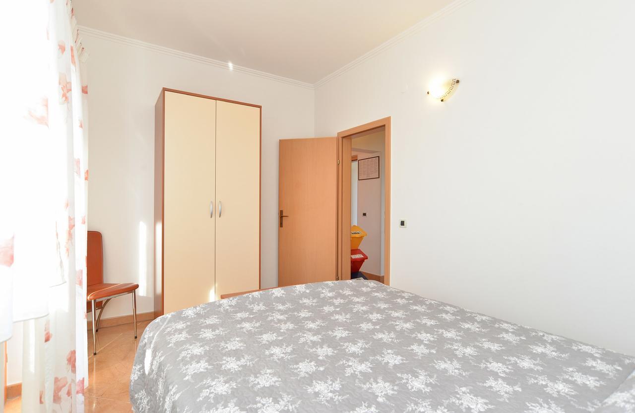 Apartment Ljiljana 1553 Novigrad  Exterior photo
